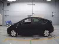 Toyota PRIUS лот № 10083 оценка 3  с аукциона в Японии 3