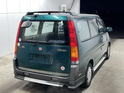 Honda STEP WAGON  с аукциона в Японии