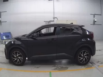 Toyota C-HR  с аукциона в Японии
