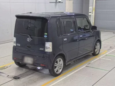 Toyota PIXIS SPACE
