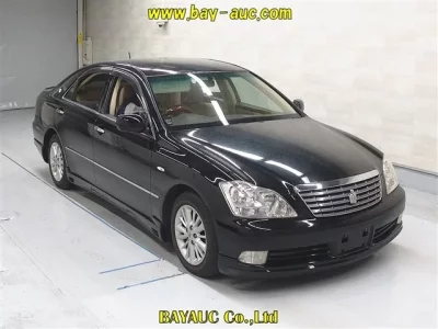 Toyota CROWN  с аукциона в Японии