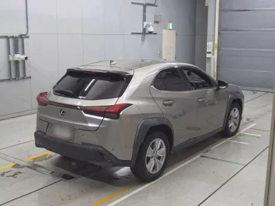 Lexus UX  с аукциона в Японии