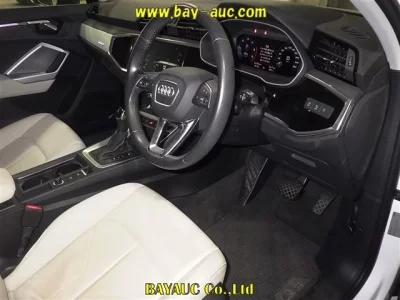 Audi Q3  с аукциона в Японии