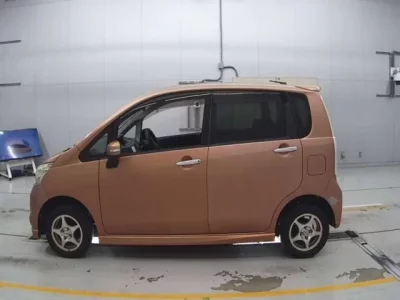 Daihatsu MOVE  с аукциона в Японии