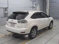 Toyota HARRIER лот № 10105 оценка 3  с аукциона в Японии 1