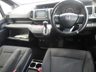 Honda STEP WAGON  с аукциона в Японии