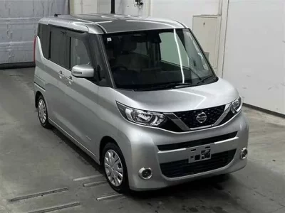 Nissan ROOX  с аукциона в Японии