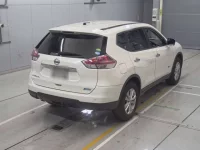 Nissan X-TRAIL лот № 10131 оценка 4  с аукциона в Японии 1