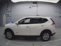 Nissan X-TRAIL лот № 10131 оценка 4  с аукциона в Японии 3