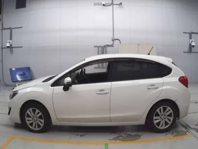 Subaru IMPREZA  с аукциона в Японии
