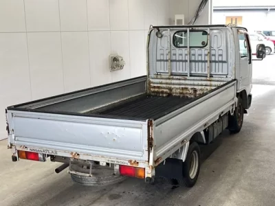 Nissan ATLAS  с аукциона в Японии