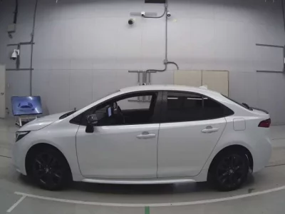 Toyota COROLLA  с аукциона в Японии