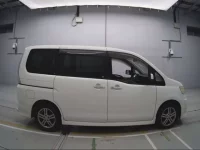 Nissan SERENA лот № 10136 оценка 3.5  с аукциона в Японии 2