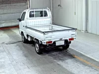 Suzuki CARRY TRUCK лот № 8051 оценка R  с аукциона в Японии 1