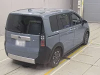 Honda FREED лот № 33100 оценка 5  с аукциона в Японии 1