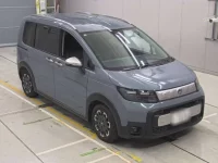 Honda FREED лот № 33100 оценка 5  с аукциона в Японии 4