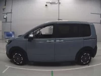 Honda FREED лот № 33100 оценка 5  с аукциона в Японии 3