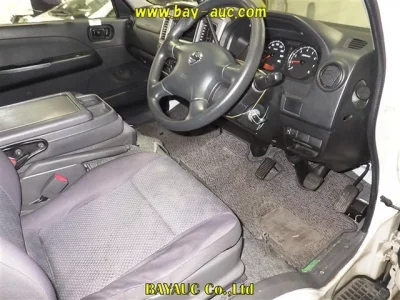 Nissan CARAVAN BUS  с аукциона в Японии