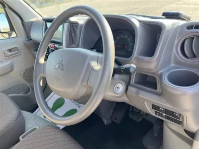 Mitsubishi MINICAB VAN