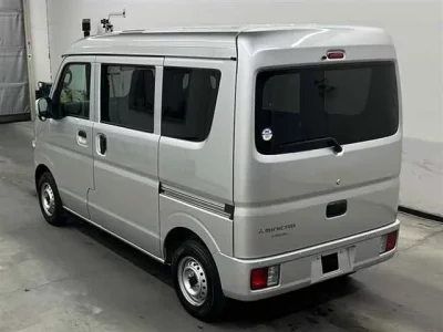 Mitsubishi MINICAB VAN
