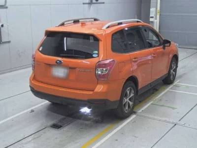 Subaru FORESTER  с аукциона в Японии