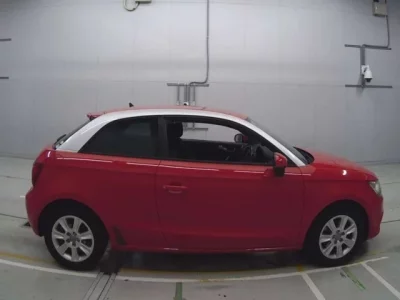 Audi A1  с аукциона в Японии