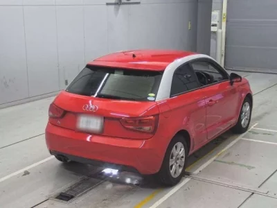 Audi A1  с аукциона в Японии