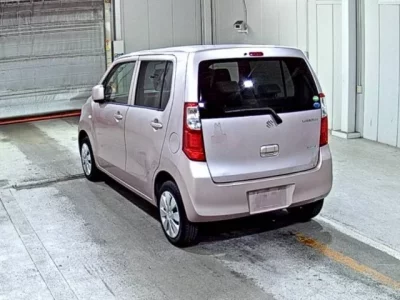 Suzuki WAGON R  с аукциона в Японии