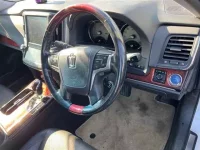 Toyota CROWN лот № 15023 оценка 3.5  с аукциона в Японии 2