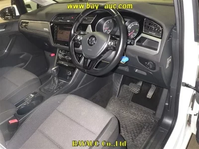 Volkswagen GOLF TOURAN