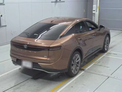 Toyota CROWN CROSSOVER