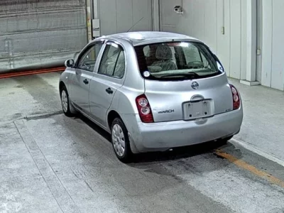 Nissan MARCH  с аукциона в Японии