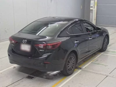 Mazda AXELA  с аукциона в Японии