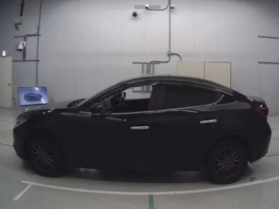 Mazda AXELA  с аукциона в Японии