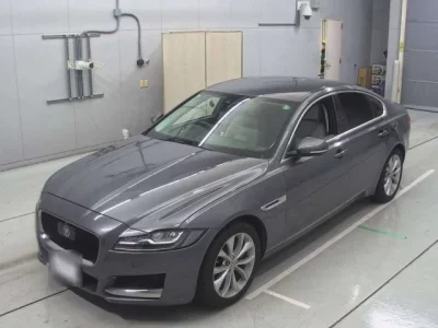 Jaguar XF SERIES
