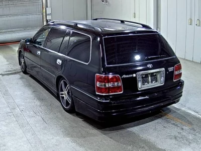 Toyota CROWN ESTATE