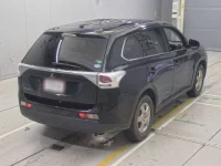 Mitsubishi OUTLANDER лот № 10181 оценка R  с аукциона в Японии 1