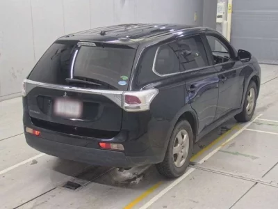 Mitsubishi OUTLANDER  с аукциона в Японии