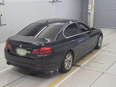 BMW 5-Series  с аукциона в Японии