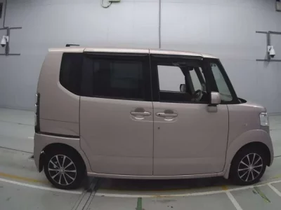 Honda N BOX PLUS