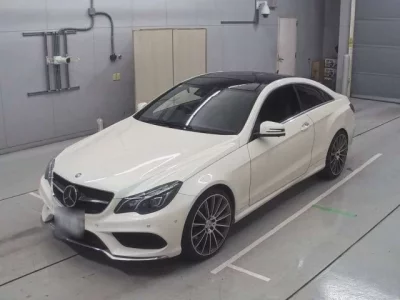 Mercedes-Benz E CLASS  с аукциона в Японии