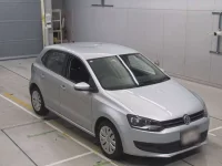 Volkswagen POLO лот № 38174 оценка 4  с аукциона в Японии 4