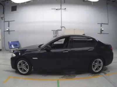 BMW 5-Series  с аукциона в Японии