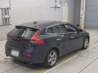 Volvo V40 лот № 38178 оценка 4.5  с аукциона в Японии 1