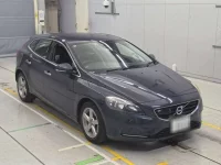 Volvo V40 лот № 38178 оценка 4.5  с аукциона в Японии 4