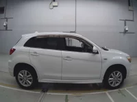 Mitsubishi RVR лот № 10197 оценка 3.5  с аукциона в Японии 2