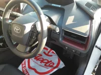 Toyota PRIUS PHV лот № 36159 оценка 5  с аукциона в Японии 6