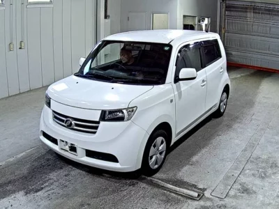Toyota BB  с аукциона в Японии