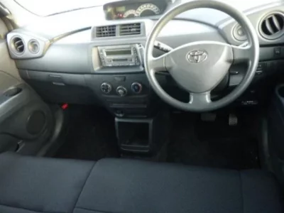 Toyota BB  с аукциона в Японии