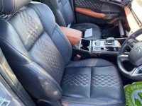 Mitsubishi OUTLANDER PHEV лот № 15050 оценка 4.5  с аукциона в Японии 6